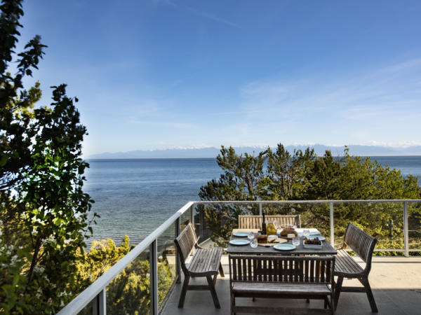 waterfront home deck victoria bc
