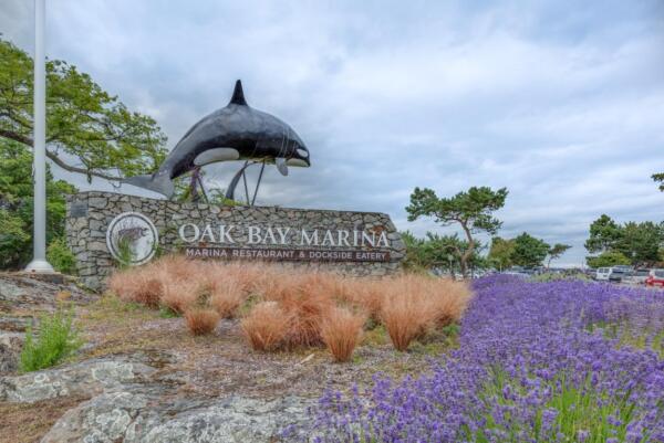 Oak-Bay-Marina